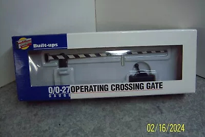 Walthers / Cornerstone O-scale Operating Crossing Gates. • $19.25