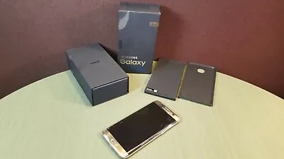 Samsung Galaxy S7 Edge 32 GB Gold Tone Cell Phone Cracked Screen • $50