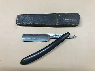 *WADE & BUTCHER*  Genuine Bow Razor ~13/16  Blade  Original Coffin (M1205) • $235