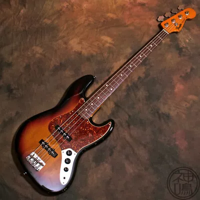 Fender American Vintage 62 Jazz Bass 2004 /Sunburst • $2006.76