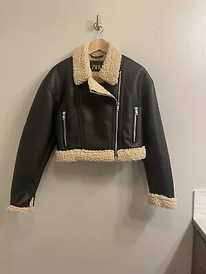 Zara Women’s Size Small Black Faux Leather W/Sherpa Lining Moto Jacket Bomber • $49.50