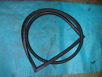 VW Bus (1968-1979) Window Seal Side Center No Vent  241845321 • $34.10