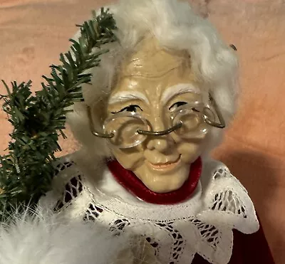 Ceramic Mrs Claus Statue • $10