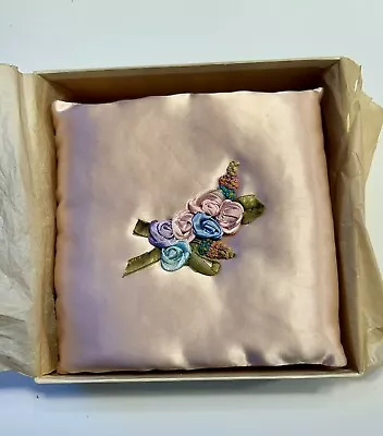 Vintage Estate Pink Satin Ribbon Flowers Handkerchief Case Holder Hankies In Box • $22.95