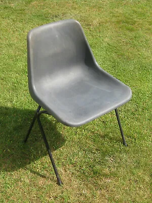 £15 • Buy Retro 1960s Robin Day Hille Design Classic Grey Plastic Stacking School Chair