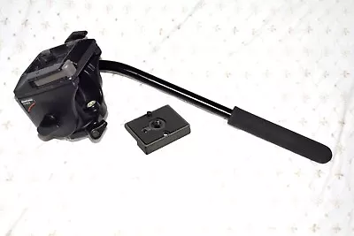 Manfrotto 701RC2 Fluid Pan Head + 200PL Camera Plate Sliding RC2 4kg Support VGC • £60