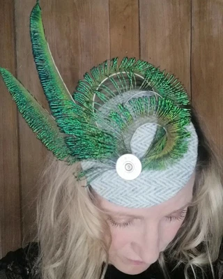 £25 • Buy Tweed Light Blue Peacock Tail Feather Fascinator Pillbox Hat Races Wedding
