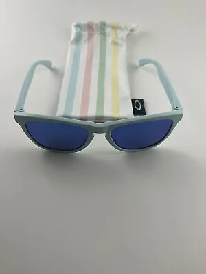 Oakley Frogskins Milkshake Pastel Blue Sapphire Iridium Limited Edition Custom • $399.99