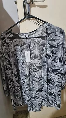 Kimono Sleeve Top • $20
