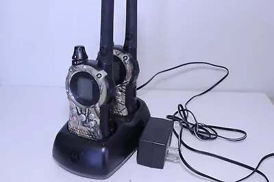 Motorola TALKABOUT T9550 Camo 2-Way Radio Set Of 2 Walkie-Talkies And Charger • $29.95