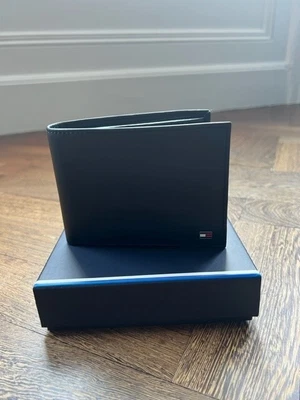 £20 • Buy Tommy Hilfiger Black Leather Wallet New With Box