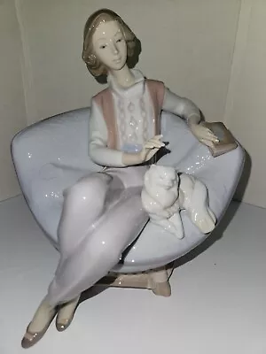 Lladro 6638  A Quiet Evening  Woman W/ Cat Porcelain Sculpture Figurine Retired • $274.99