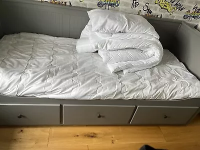 IKEA Hemnes Day Bed • £110