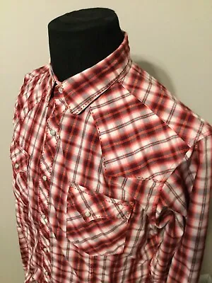 VINTAGE Wrangler Shirt M Red Men Pearl Snap Button Up Western NWOT • $17.49