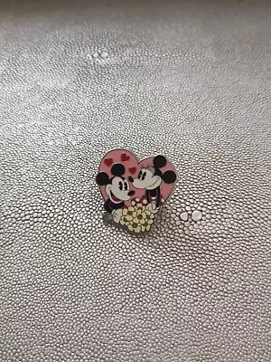 Walt Disney World 2013 Couple Mystery Pack Collectable Pin Mickey & Minnie Mouse • $4.68