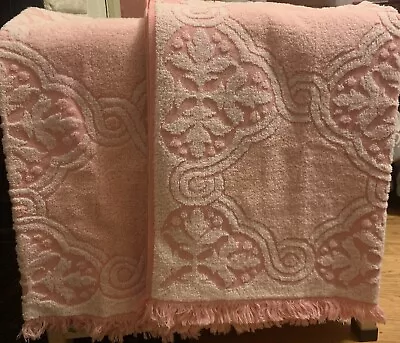 Vintage Callaway Sculpted Floral Pink Set Of Two Bath Towels W/  Fringe 70’s • $24.99