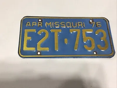 1976 Missouri State Blue License Plate April Tag# E2T753 • $8.99