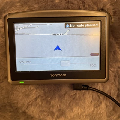 £10 • Buy TomTom One XL Classic Sat Nav UK And Ireland Maps Satellite Navigation System