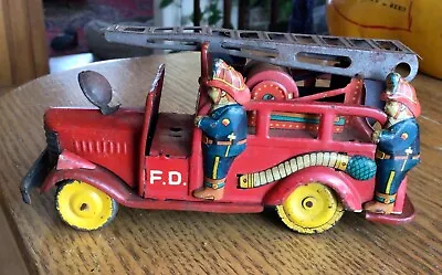 VINTAGE 1950's SSS Shioji Shoten Japan TIN FRICTION LADDER FIRE TRUCK • $19.50