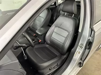 PASSAT    2020 Front Seat 2626831 • $350