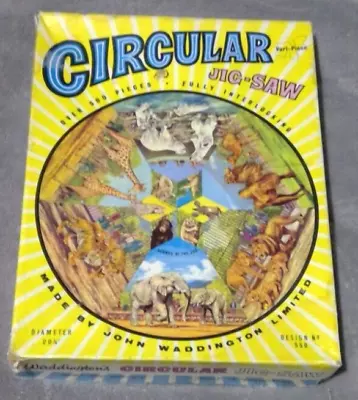 Vintage Waddingtons Circular Jigsaw Scenes At The Zoo Over 500 Pieces Complete • £3