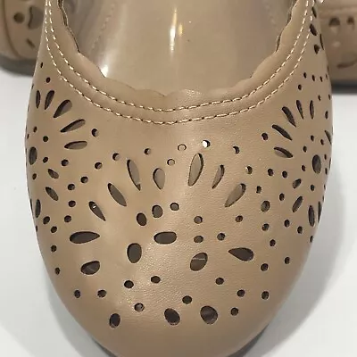 Mossimo Flats Tan Perforated Design Shoes Women’s Size 9 Faux Leather Tan NWOT • $14