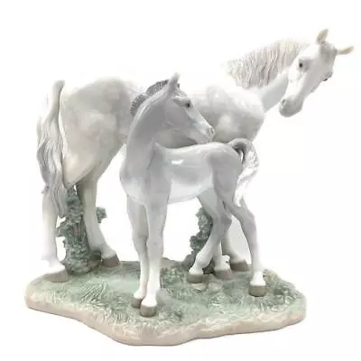 LLADRO Lladro Figurine Horse Parent And Child On The Grassland Lladro • $805.65