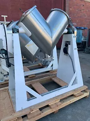 $15625 • Buy Used Twin Shell V-type 5 CF Blender/Mixer
