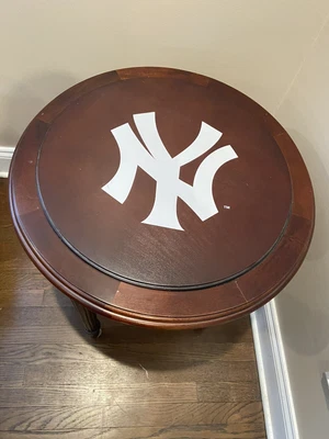 $599.99 • Buy 2006 Yankee Stadium End Table Danbury Mint New York Yankees Wood Glass MLB NYY