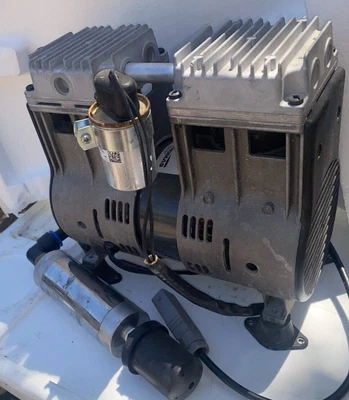 $125 • Buy Thomas Vacuum Pump Peak Scientific NM20ZA Nitrogen Generator 2750TGHI52/48-221 M