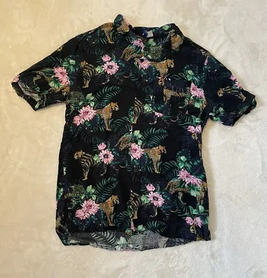 H&M Small Men’s Flower Leopard Patterned Resort Shirt • $10.99