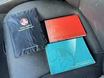 Holden Commodore Vz 08/04- Owners Manual Handbook • $55
