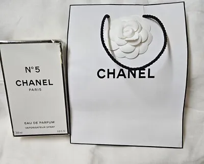 Chanel No 5 EDP Spray ~ 200ml ~ Brand New And Boxed! With Chanel Flower 🌺 Bag! • £210