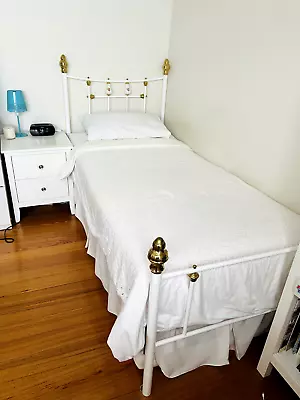 Vintage Shabby Chic Single Bed Frame • $10