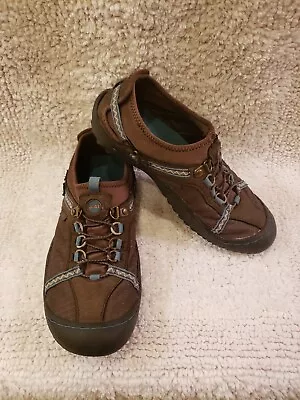 J-41 Jeep Engineered Traction Sole Women 7 Brown Blue Trail Ready  Sneaker Shoes • $18.99