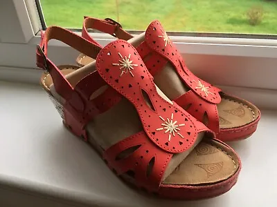 Salt & Pepper Red Leather Sandals Size 6 (39) • £15