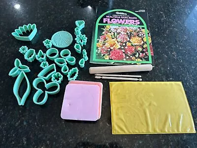 Wilton Gum Paste Flower Making Cutters Set Fondant With Book Never Used • $24.99