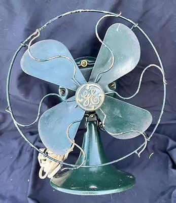 Old Vintage Green Paint American GE 8 Inch Electric Desk Fan 27X840 272521-1 • $168.75