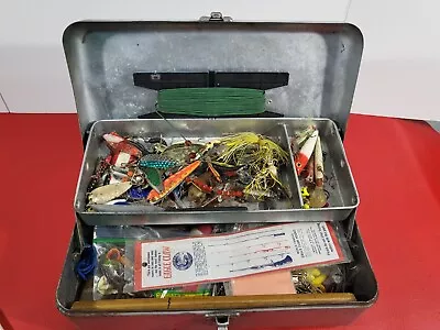 Vintage Metal Fishing Tackle Box Full Of Lures • $25.46