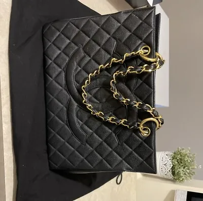 $3800 • Buy CHANEL GST BAG Authentic Black Leather, Gold Hardware In Excellent Conditions.