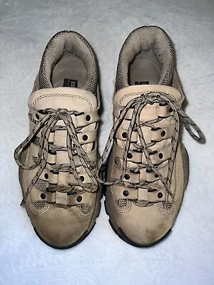 CAT Unisex Work Shoes - Size 7/7.5 • $45