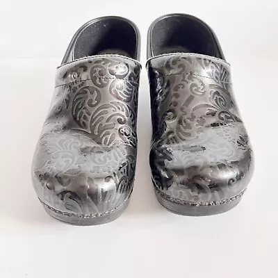 Dansko Black Tooled Leather Clogs Womens EU 40 US 9.5-10 • $23.97