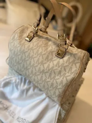 Michael Kors Grayson Medium Satchel Handbag In Vanilla PVC - Cream • $200