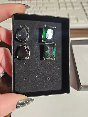 Avon Fancy Green Stud Earring 4 Pack • $2.50