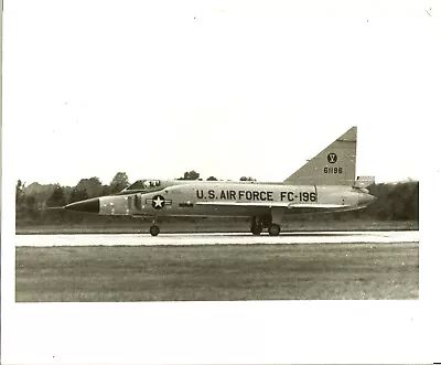 PHOTO CONVAIR F-102A DELTA DAGGER 1950s INTERCEPTOR !! #2276 • $29.99