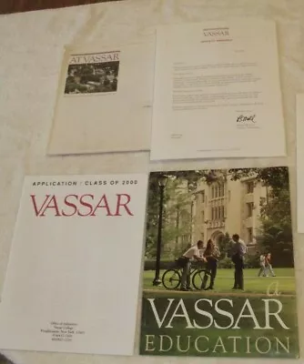 VG+ 1995 VASSAR College New Student Brochure & Application Poughkeepsie New York • $29.99