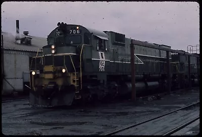 MB10-66 Original Colour Slide Pacific Great Eastern MLW C630M #706 N. Vancouver • $2.19