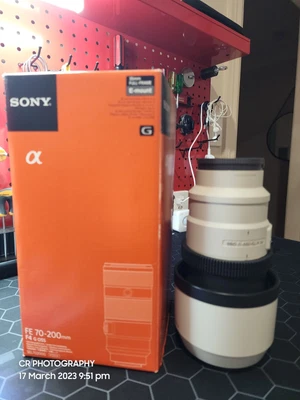 $945 • Buy Sony 70-200 F4