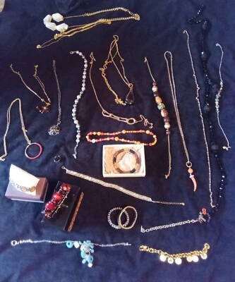 £24.99 • Buy Massive Job Lot Of 23 Used Jewellery With Names Necklace Bracelet Bundle
