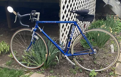 1980s SCHWINN TRAVELER III 12-SPEED ROAD BIKE CONTINENTAL VARSITY 10 VINTAGE! • $249.99